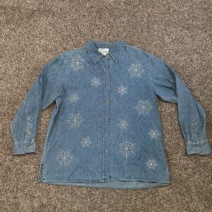 Quacker Factory women's denim button-up shirt with embroidered snowflakes Size L